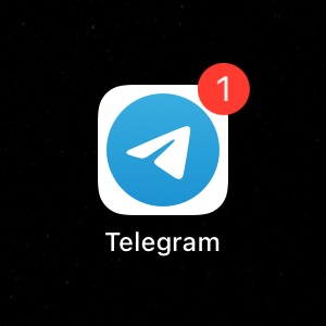 Непрочитанное сообщение в Telegram на iPhone - как его убрать?